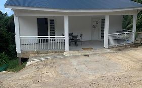 Villa Les Mahoganys